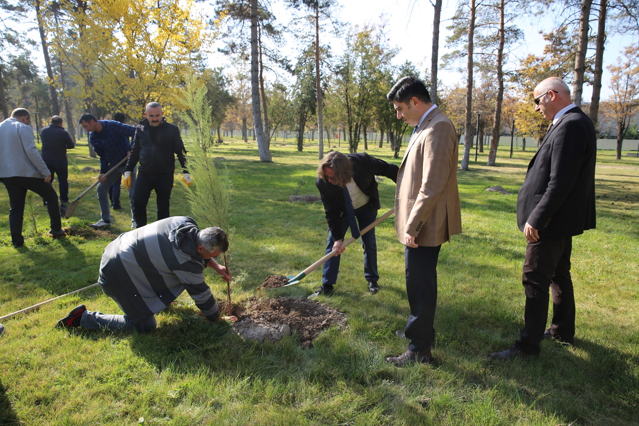 Abdullah Gül University, AGU, 11 Million Trees, With One Sapling Today, Breathe For Tomorrow, Campaign, Carbon emission, reduction SDG 7