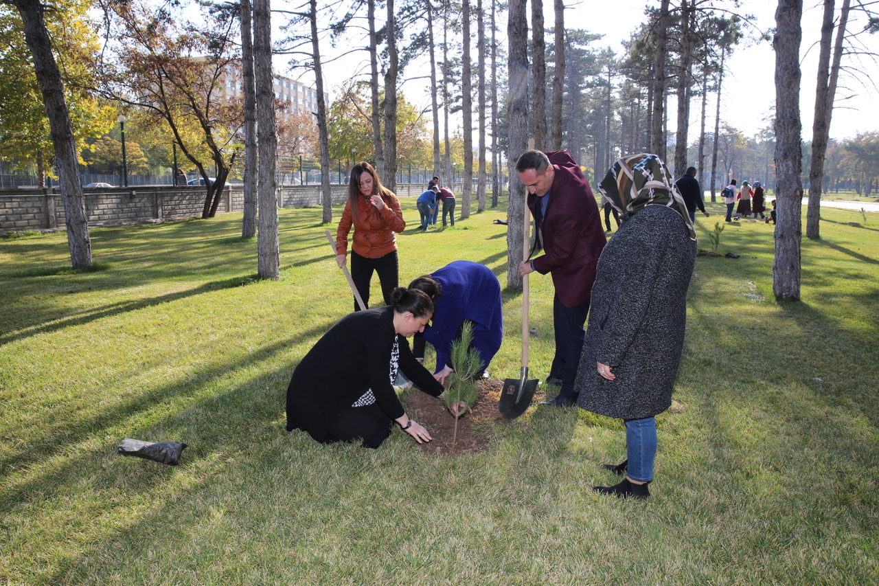 Abdullah Gül University, AGU, 11 Million Trees, With One Sapling Today, Breathe For Tomorrow, Campaign, Carbon emission, reduction SDG 7